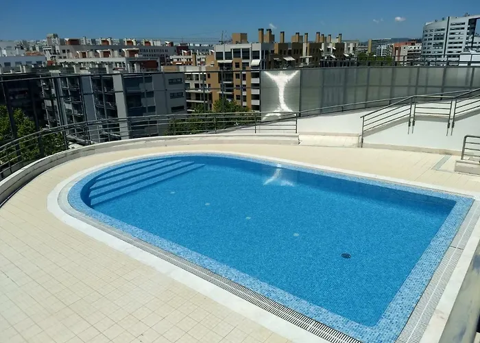 Parque Nacoes - Fil Pool *